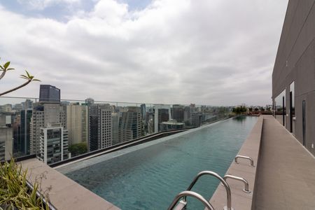 Apartamento à venda com 143m², 3 quartos e 2 vagasÁrea comum - Piscina