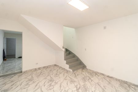 Sala de casa para alugar com 4 quartos, 200m² em Vila Brasil, São Paulo