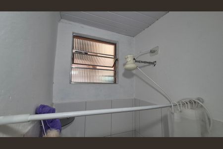 Casa à venda com 125m², 4 quartos e 2 vagas Casa à venda com 125m², 4 quartos e 2 vagasBanheiro