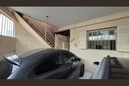 Casa à venda com 125m², 4 quartos e 2 vagas Casa à venda com 125m², 4 quartos e 2 vagasGaragem