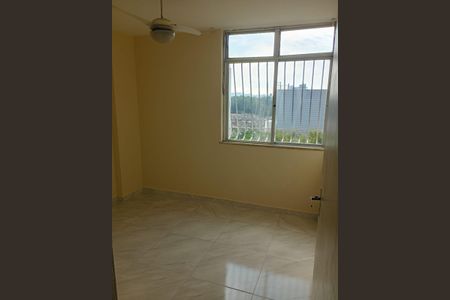 Apartamento para alugar com 76m², 3 quartos e 1 vagaQuarto