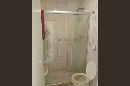 Banheiro de apartamento para alugar com 3 quartos, 76m² em Caju, Rio de Janeiro