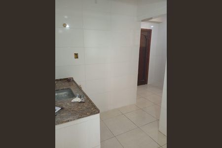 Cozinha de apartamento para alugar com 3 quartos, 76m² em Caju, Rio de Janeiro