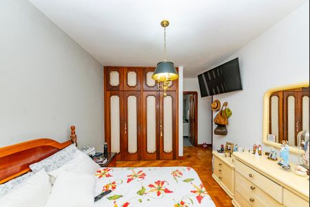 Casa à venda com 440m², 5 quartos e 3 vagasSuíte 2