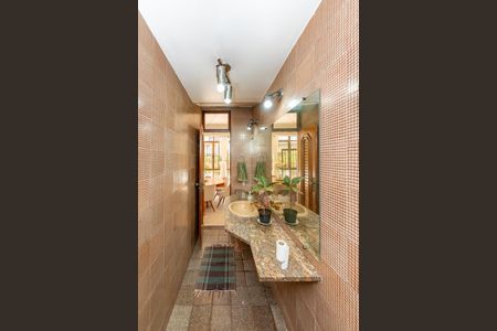 Casa à venda com 440m², 5 quartos e 3 vagasLavabo