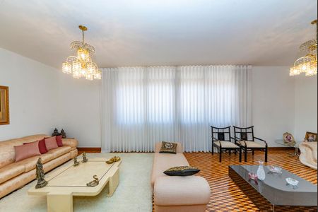 Casa à venda com 440m², 5 quartos e 3 vagasSala 1