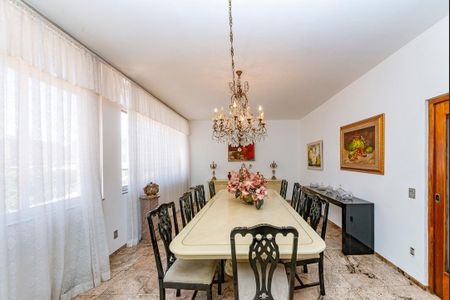 Casa à venda com 440m², 5 quartos e 3 vagasSala 3