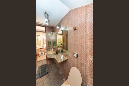 Casa à venda com 440m², 5 quartos e 3 vagasLavabo