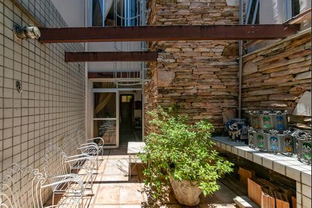 Casa à venda com 440m², 5 quartos e 3 vagasJardim