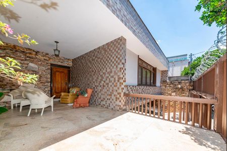 Casa à venda com 440m², 5 quartos e 3 vagasVaranda