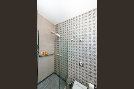 Casa à venda com 440m², 5 quartos e 3 vagasBanheiro da Suíte 2