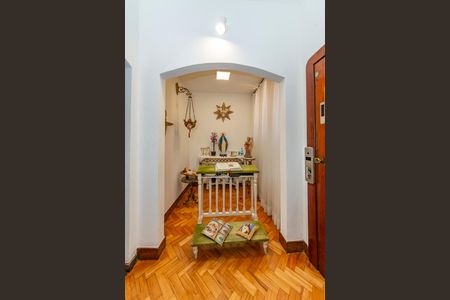 Casa à venda com 440m², 5 quartos e 3 vagasCorredor