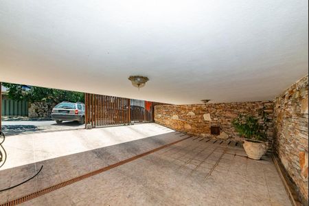 Casa à venda com 440m², 5 quartos e 3 vagasGaragem