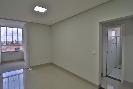 Sala de apartamento para alugar com 3 quartos, 74m² em Granada, Uberlândia