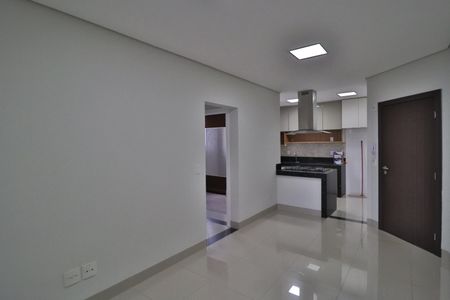 Sala de apartamento para alugar com 3 quartos, 74m² em Granada, Uberlândia