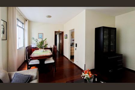 Sala de apartamento para alugar com 3 quartos, 90m² em Cidade Nova, Belo Horizonte