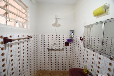 Casa à venda com 144m², 2 quartos e 2 vagasBanheiro