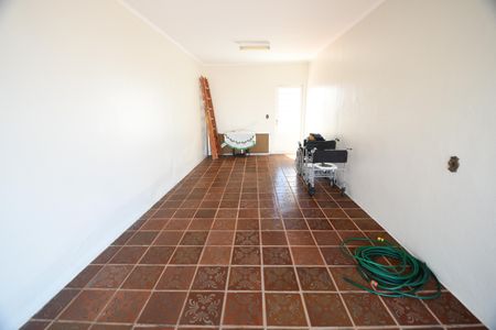 Casa à venda com 144m², 2 quartos e 2 vagasGaragem