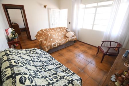 Casa à venda com 144m², 2 quartos e 2 vagasSala