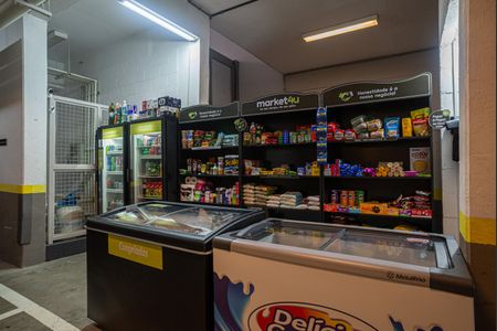 Studio para alugar com 42m², 1 quarto e sem vaga Studio para alugar com 42m², 1 quarto e sem vagaÁrea comum - Mercadinho