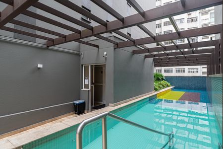 Studio para alugar com 42m², 1 quarto e sem vaga Studio para alugar com 42m², 1 quarto e sem vagaÁrea comum - Piscina