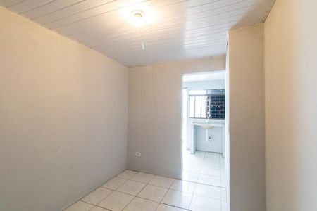 Quarto de casa para alugar com 1 quarto, 25m² em Tatuquara, Curitiba