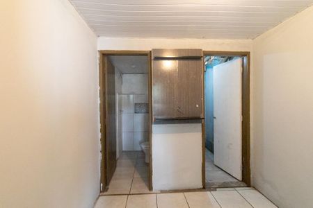 Quarto de casa para alugar com 1 quarto, 25m² em Tatuquara, Curitiba