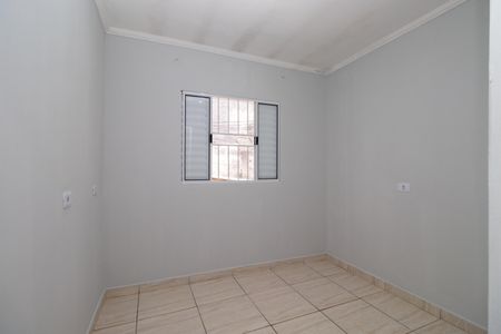 Quarto 1 de casa para alugar com 2 quartos, 55m² em Parque dos Bancarios, São Paulo