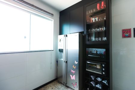 Apartamento à venda com 230m², 3 quartos e 3 vagasCozinha piso 1