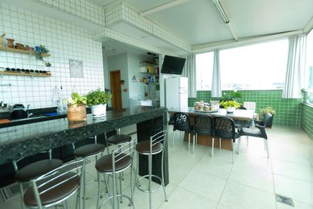 Apartamento à venda com 230m², 3 quartos e 3 vagasarea de churrasco/ cozinha