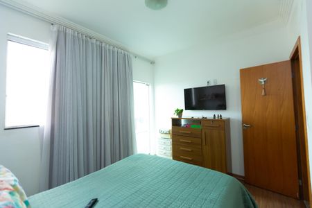 Apartamento à venda com 230m², 3 quartos e 3 vagassuite