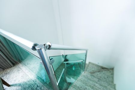 Apartamento à venda com 230m², 3 quartos e 3 vagasescada piso 2