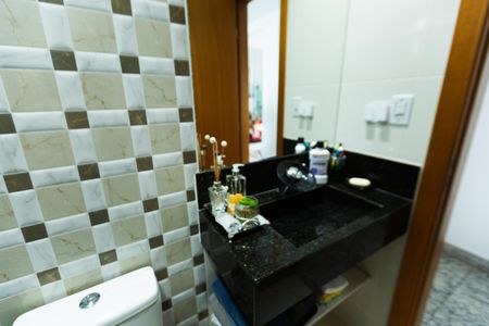 Apartamento à venda com 230m², 3 quartos e 3 vagasBanheiro 1