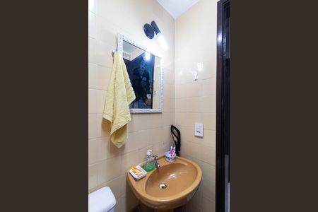 Banheiro de apartamento para alugar com 1 quarto, 40m² em Jardim Botânico, Porto Alegre