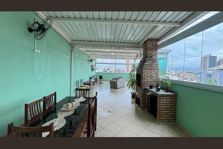 Apartamento à venda com 208m², 3 quartos e 2 vagas Apartamento à venda com 208m², 3 quartos e 2 vagasCobertura