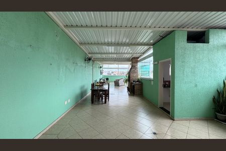 Apartamento à venda com 208m², 3 quartos e 2 vagas Apartamento à venda com 208m², 3 quartos e 2 vagasCobertura