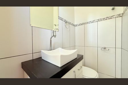 Apartamento para alugar com 71m², 2 quartos e sem vaga Apartamento para alugar com 71m², 2 quartos e sem vagaBanheiro