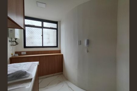 Apartamento para alugar com 208m², 3 quartos e 2 vagas Apartamento para alugar com 208m², 3 quartos e 2 vagasCozinha