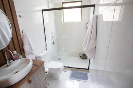 Casa à venda com 700m², 6 quartos e 6 vagasBanheiro da Suíte 1