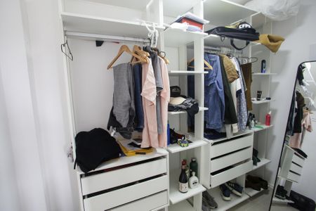 Casa à venda com 700m², 6 quartos e 6 vagasCloset do Quarto Superior 2