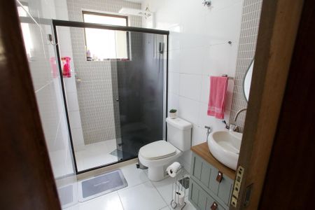 Casa à venda com 700m², 6 quartos e 6 vagasBanheiro Social 1