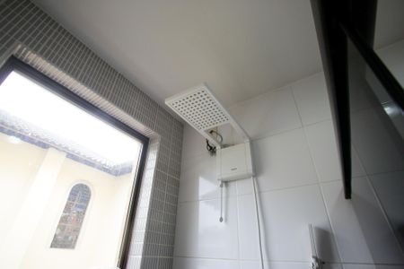 Casa à venda com 700m², 6 quartos e 6 vagasBanheiro Social 1