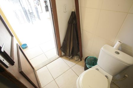 Casa à venda com 700m², 6 quartos e 6 vagasBanheiro de Serviço