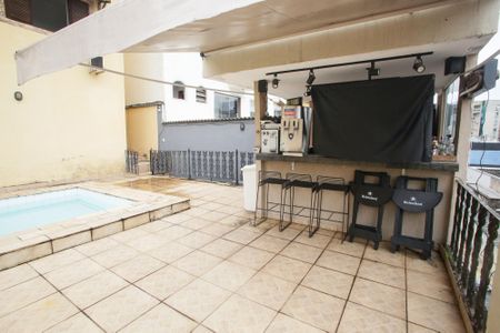 Casa à venda com 700m², 6 quartos e 6 vagasPiscina