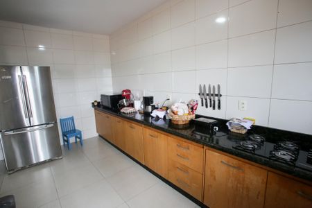 Casa à venda com 700m², 6 quartos e 6 vagasCozinha