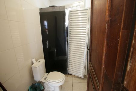 Casa à venda com 700m², 6 quartos e 6 vagasBanheiro de Serviço