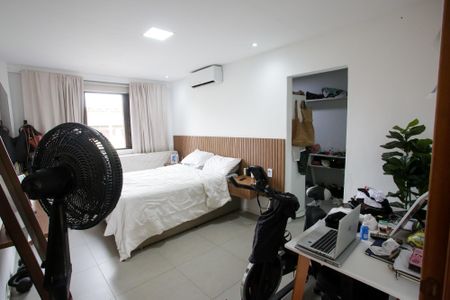 Casa à venda com 700m², 6 quartos e 6 vagasSuíte Superior