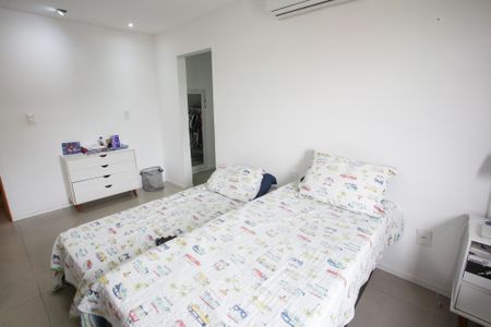 Casa à venda com 700m², 6 quartos e 6 vagasQuarto Superior 1