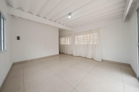 Casa para alugar com 150m², 2 quartos e 2 vagasSala 2