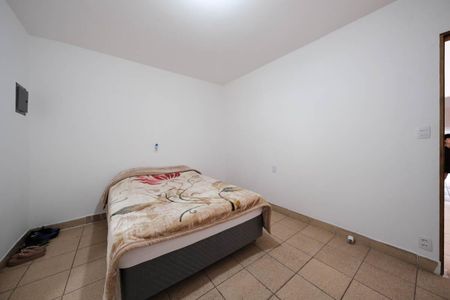 Casa para alugar com 150m², 2 quartos e 2 vagasQuarto 1